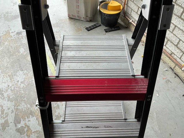 Altrex taurus tgb4 1x4 trap - afbeelding 2 van  7