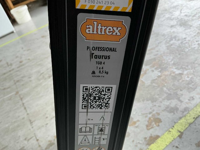 Altrex taurus tgb4 1x4 trap - afbeelding 6 van  7