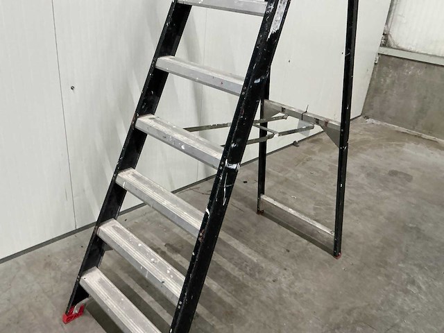 Altrex taurus uitzettrap - afbeelding 3 van  6