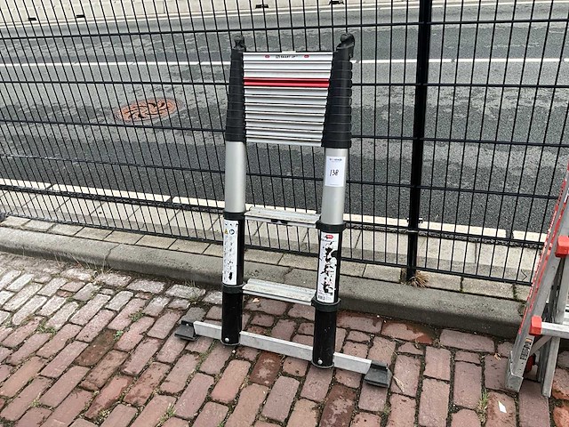 Altrex tl smart up telescoop ladder - afbeelding 1 van  4