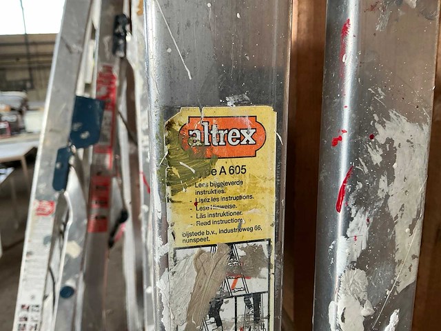 Altrex trap (2x) - afbeelding 1 van  1