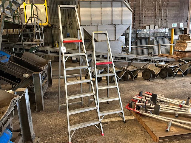 Altrex trap (2x) - afbeelding 1 van  3