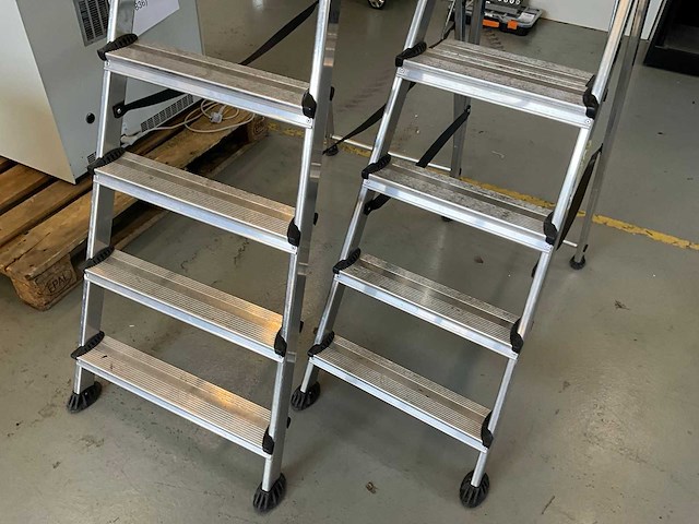 Altrex trap (2x) - afbeelding 3 van  6
