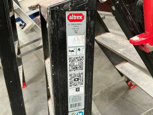 Altrex trap (3x) - afbeelding 4 van  4