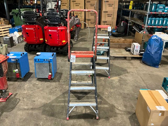 Altrex trap - afbeelding 1 van  3