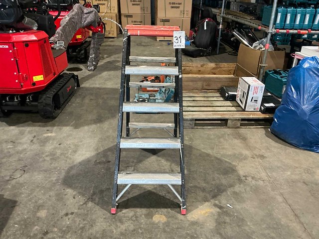 Altrex trap - afbeelding 1 van  3