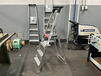 Altrex trap - afbeelding 1 van  5