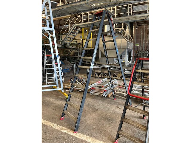 Altrex trap - afbeelding 2 van  3