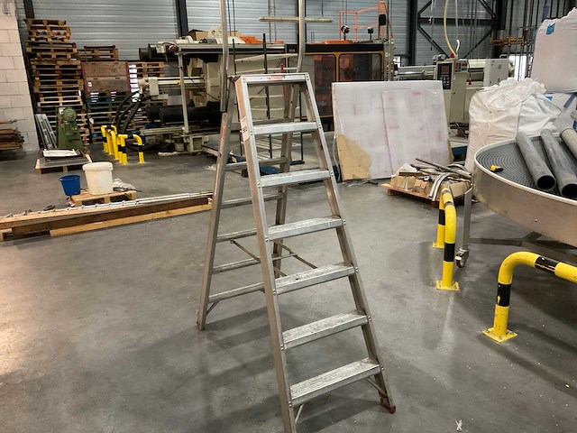 Altrex trap - afbeelding 4 van  6