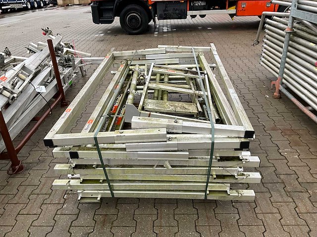 Altrex triangelbrug onderdelen - afbeelding 3 van  16