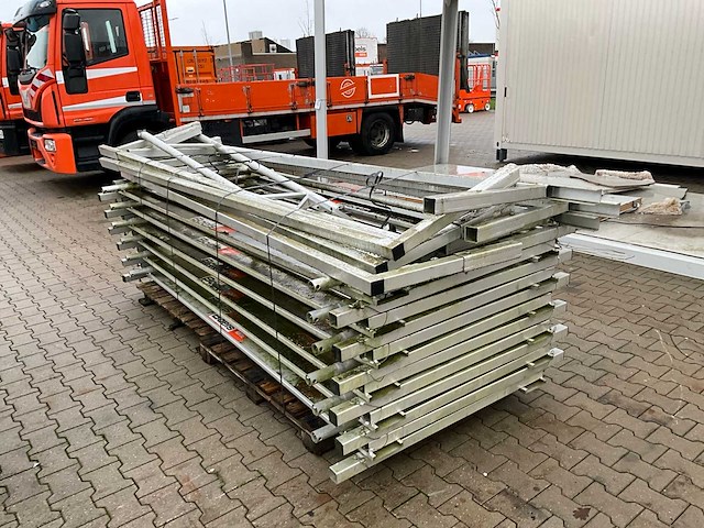 Altrex triangelbrug onderdelen - afbeelding 7 van  16