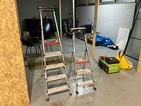 Altrex uitzettrap (2x) - afbeelding 1 van  2