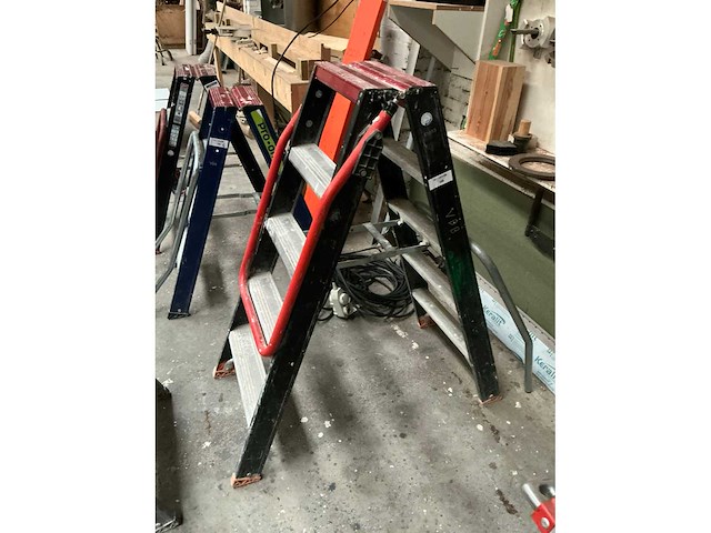 Altrex uitzettrap - afbeelding 2 van  3