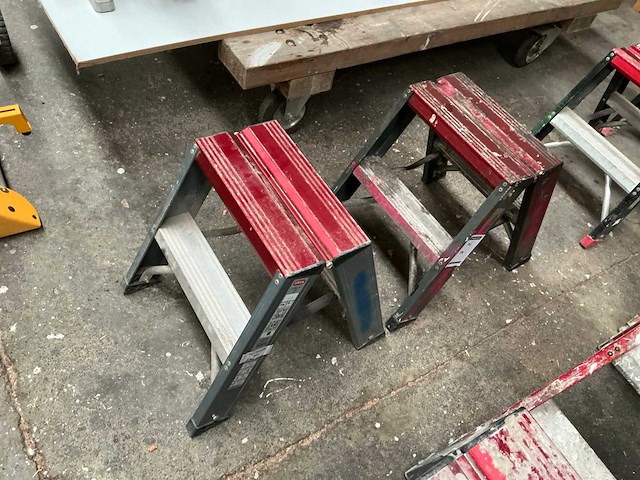 Altrex uitzettrap - afbeelding 1 van  3