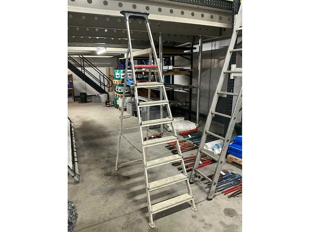 Altrex uitzettrap - afbeelding 2 van  2