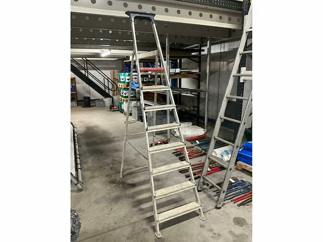 Altrex uitzettrap - afbeelding 2 van  2