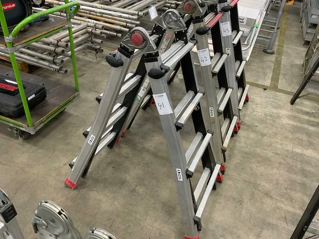 Altrex variflex teleprof 4x4 uitschuif/vouwladder - afbeelding 1 van  7