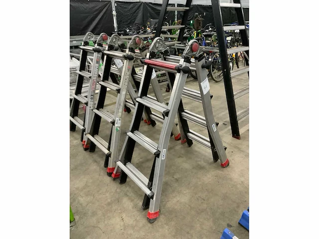Altrex variflex teleprof 4x4 uitschuif/vouwladder - afbeelding 3 van  7
