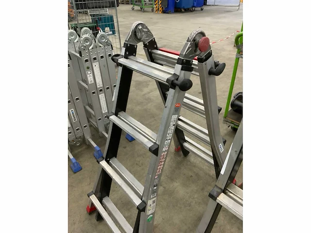 Altrex variflex teleprof 4x4 uitschuif/vouwladder - afbeelding 4 van  7