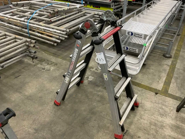 Altrex variflex teleprof 4x4 uitschuif/vouwladder - afbeelding 1 van  5
