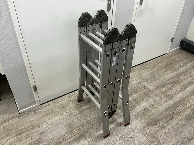 Altrex varitrex 4x3 vouwladder - afbeelding 1 van  3