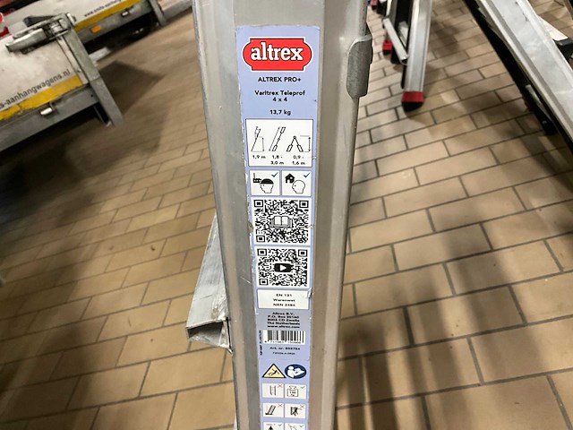 Altrex varitrex teleprof 4x4 vouwladder (2x) - afbeelding 7 van  7