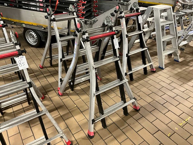 Altrex varitrex teleprof 4x4 vouwladder (2x) - afbeelding 1 van  7