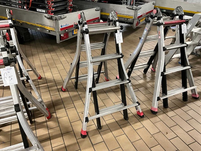 Altrex varitrex teleprof 4x4 vouwladder (2x) - afbeelding 4 van  7