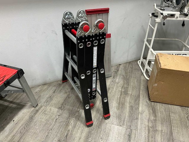 Altrex varitrex vouwladder 4x3 - afbeelding 1 van  3