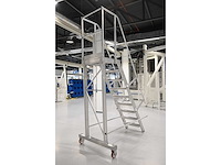 Altrex verrijdbare aluminium platform trap - afbeelding 4 van  8