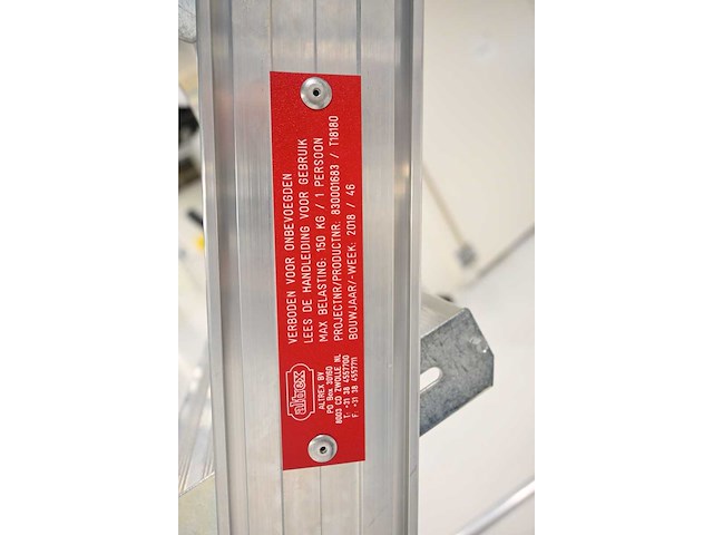 Altrex verrijdbare aluminium platform trap - afbeelding 8 van  8