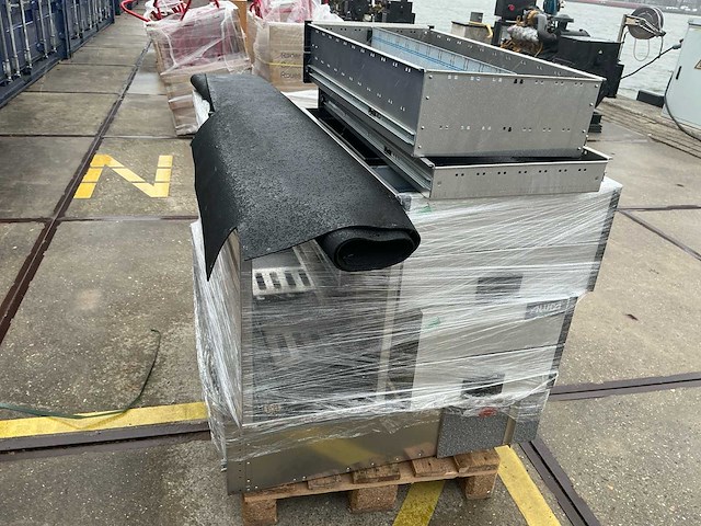 Aluca aluminium bedrijfswageninrichting / lade- en opbergsysteem - afbeelding 11 van  12