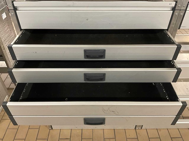 Aluca bedrijfswageninrichting (4x) - afbeelding 6 van  6