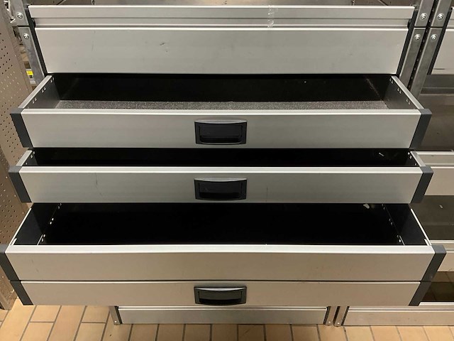 Aluca bedrijfswageninrichting (4x) - afbeelding 5 van  5