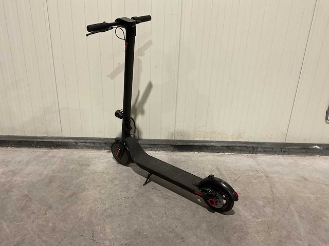 Alucard step 2603131641 step - afbeelding 2 van  8