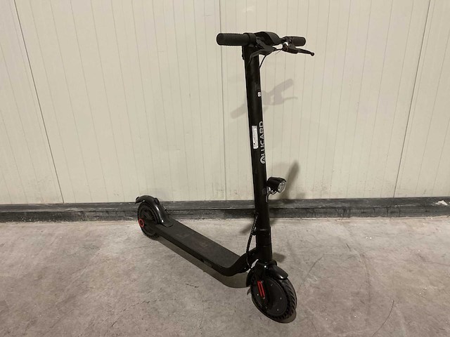 Alucard zwart 26003061650 step - afbeelding 2 van  16