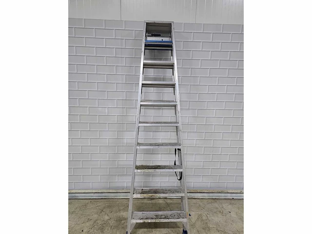 Alumat - sptd-10 - dubbele aluminium trapladder - afbeelding 2 van  5