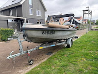 Alumax bullit 400 tender motorjacht - afbeelding 1 van  17