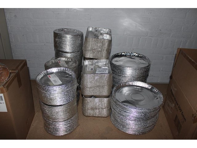 Aluminium bakjes in diverse maten en uitvoeringen. - afbeelding 1 van  2