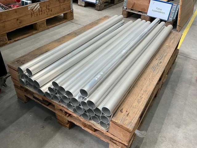 Aluminium buis (32x) - afbeelding 1 van  3