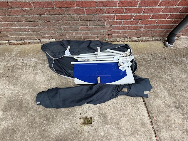 Aluminium campingkast - afbeelding 1 van  1