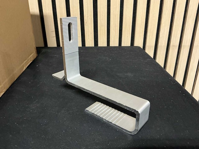 Aluminium dakhaak (96x) - afbeelding 1 van  4