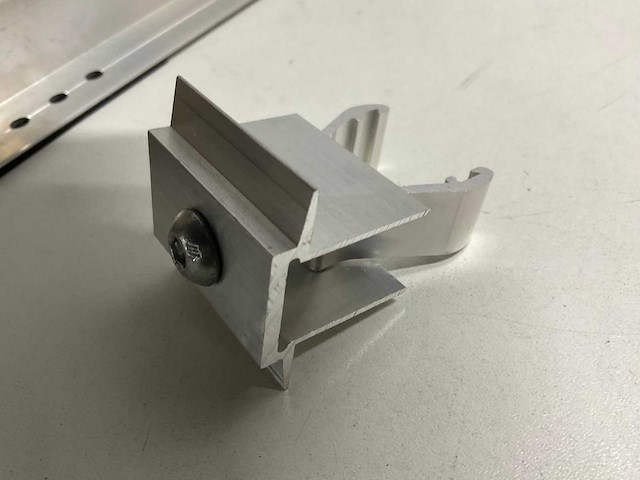 Aluminium dakmontage voor stalen dak (25x) - afbeelding 4 van  6