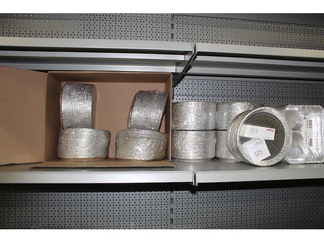 Aluminium disposables w.o. schaaltjes rond 17 cm, drievaks schaaltjes en grote schalen. ruim 750 stuks - afbeelding 2 van  4