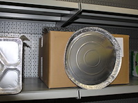 Aluminium disposables w.o. schaaltjes rond 17 cm, drievaks schaaltjes en grote schalen. ruim 750 stuks - afbeelding 4 van  4