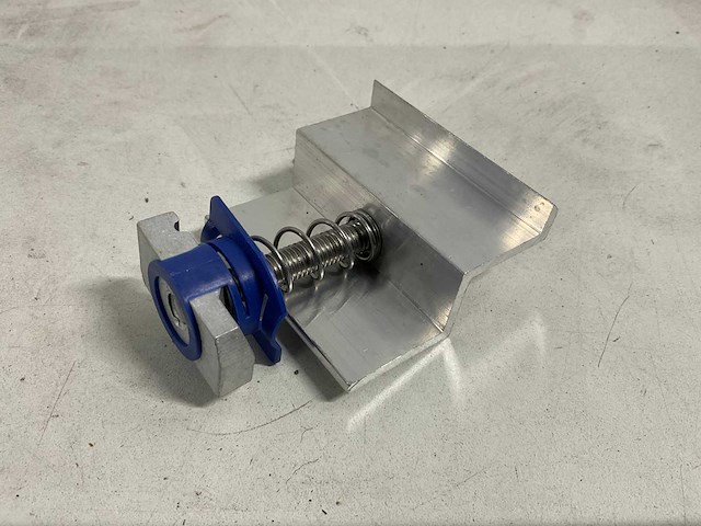 Aluminium eindklem voor montage zonnepanelen (80x) - afbeelding 2 van  3
