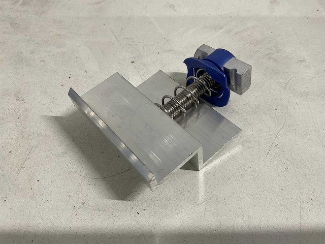 Aluminium eindklem voor montage zonnepanelen (80x) - afbeelding 3 van  3