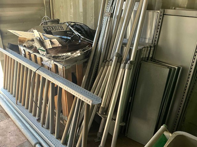 Aluminium en oud ijzer - afbeelding 1 van  6