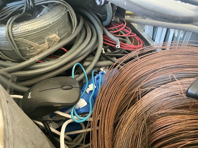 Aluminium en oud ijzer - afbeelding 5 van  6