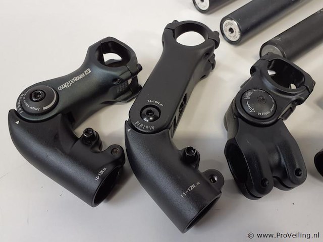 Aluminium fietszadelpennen en ergotec 4 stuurbevestigingen set ergotec 4 - afbeelding 11 van  13